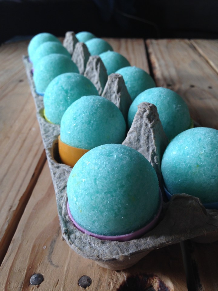 DIY Mint Bath Bombs