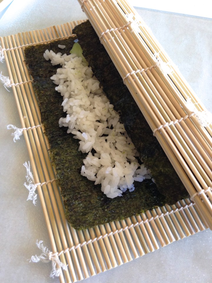 Smoked Salmon Sushi Rolls | a beginners guide to making sushi