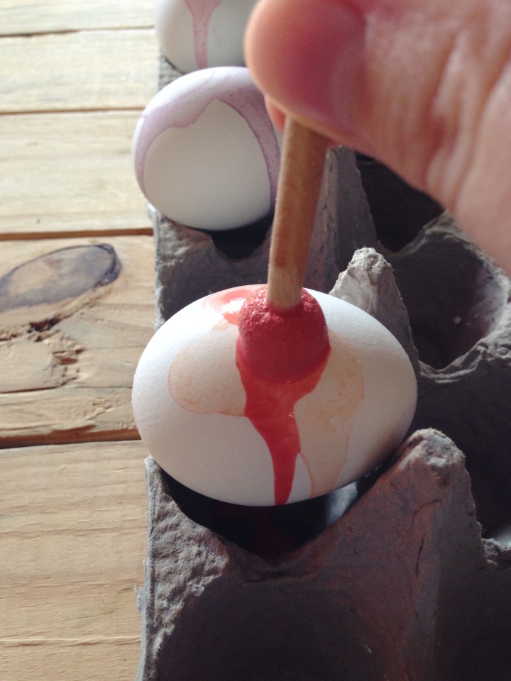Watercolor Easter Egg Decorating